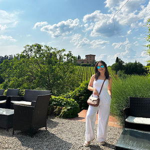 Meet your Posher, Daniela